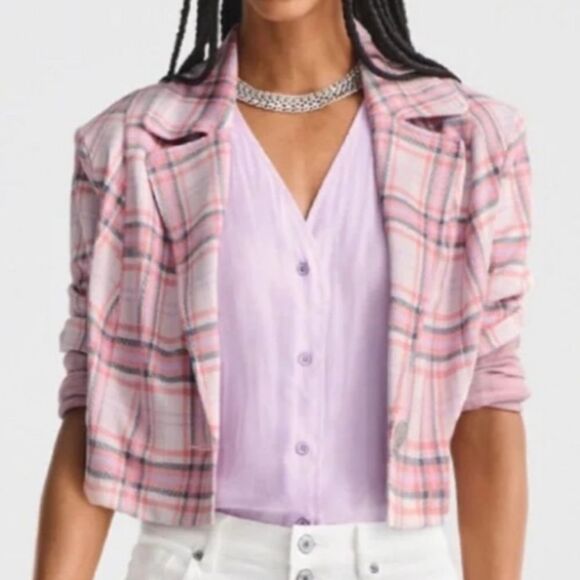 Cabi #6257 PLAYDATE Pink Plaid Button Front Cropped Jacket - Picture 3 of 15